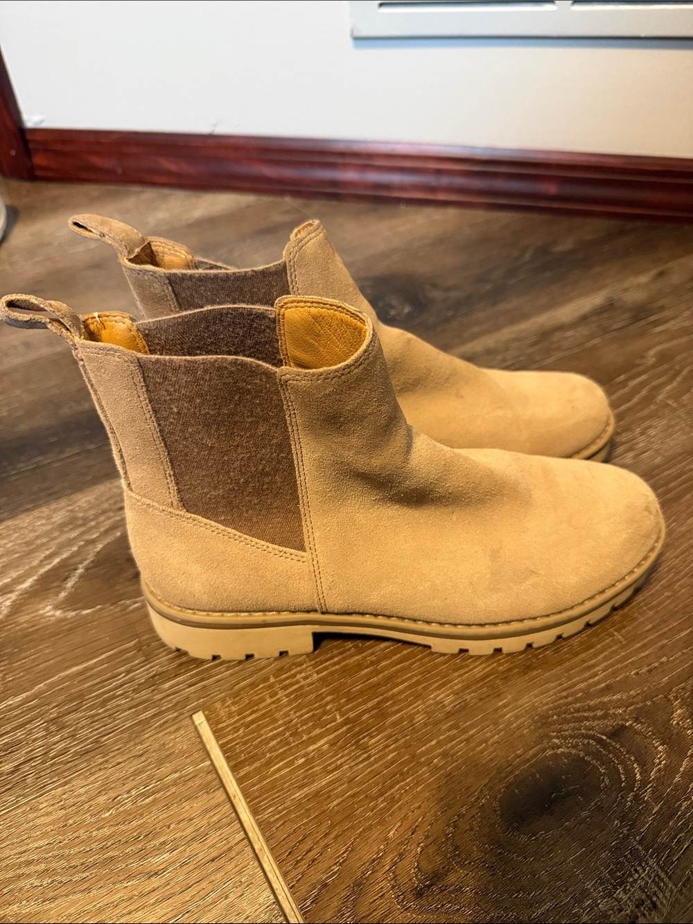 Crown Vintage Suede Chelsea Ankle Boots in Tan